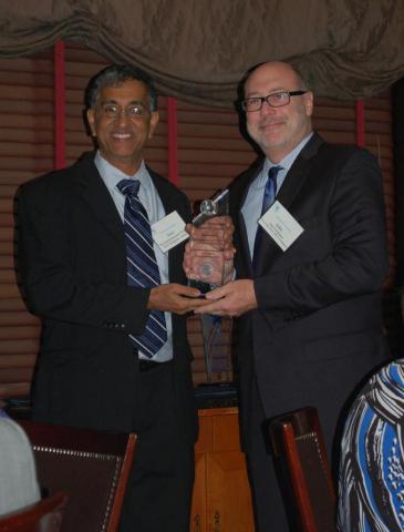 Dr. Raj Suryanarayanan with John Giannone, IPEC-Americas Chairman